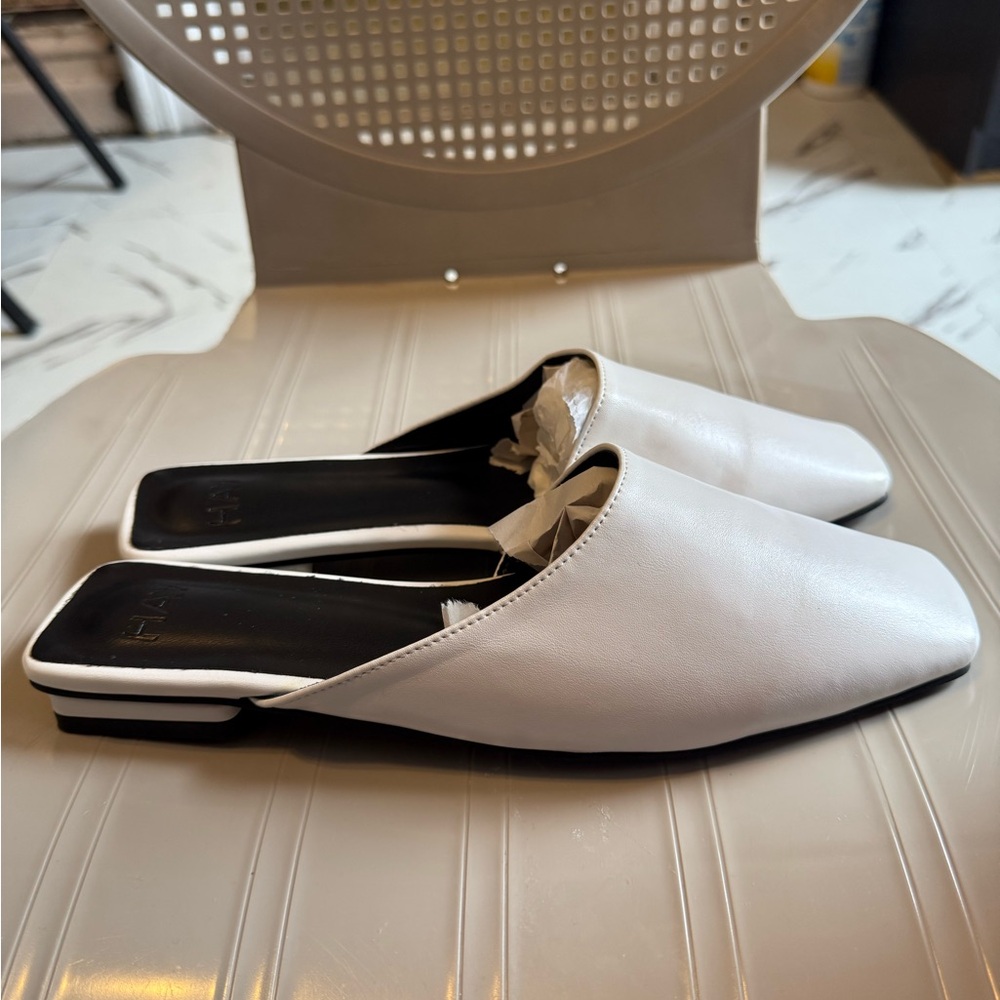 White mule flats size 7